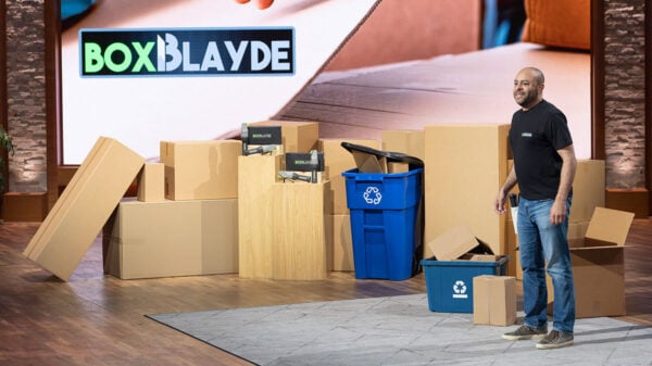 Rob Wright pitches Box Blade on Shark Tank.